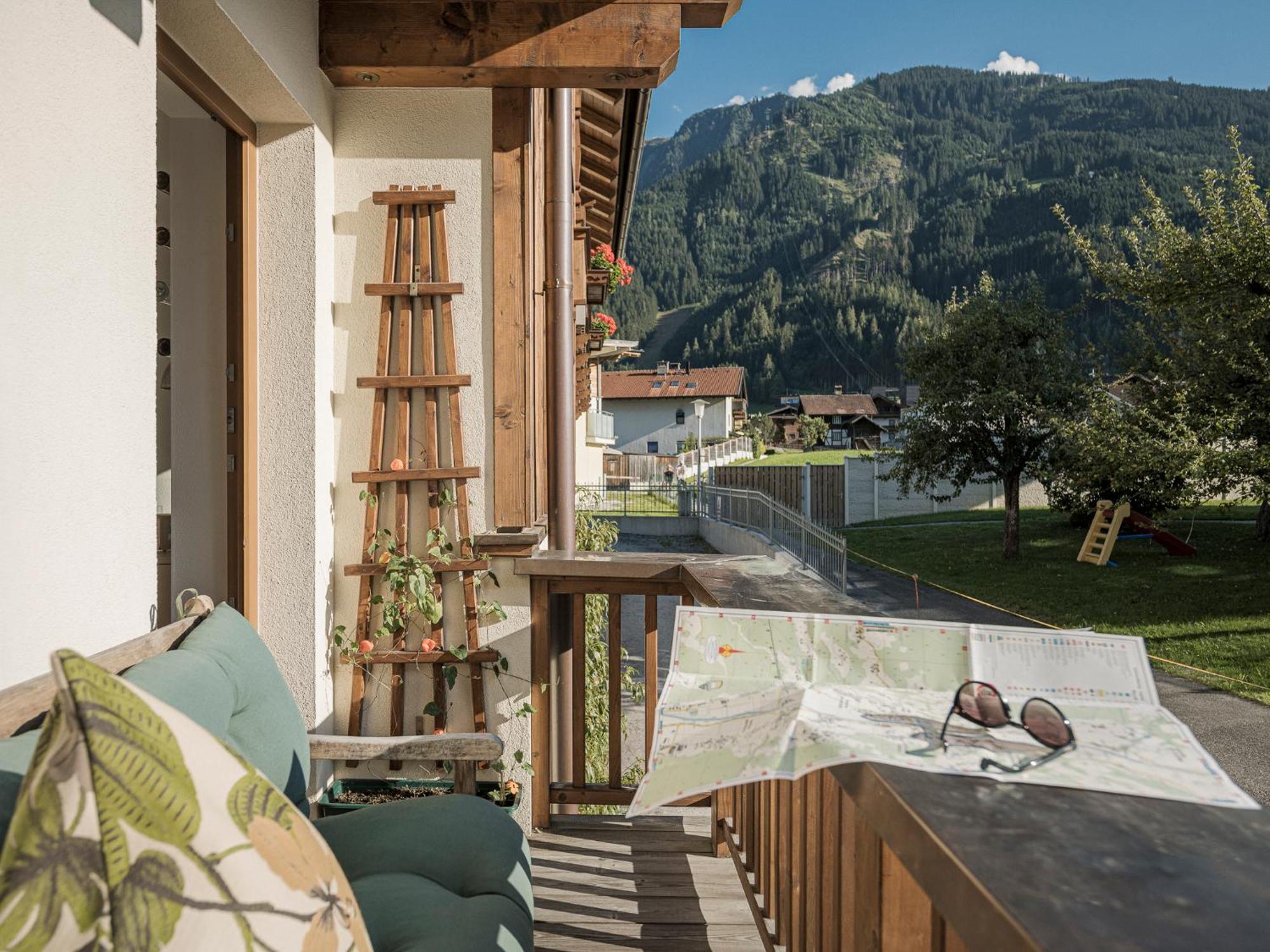 Apart Central - Premium Mountain&Garden Mayrhofen Oda fotoğraf
